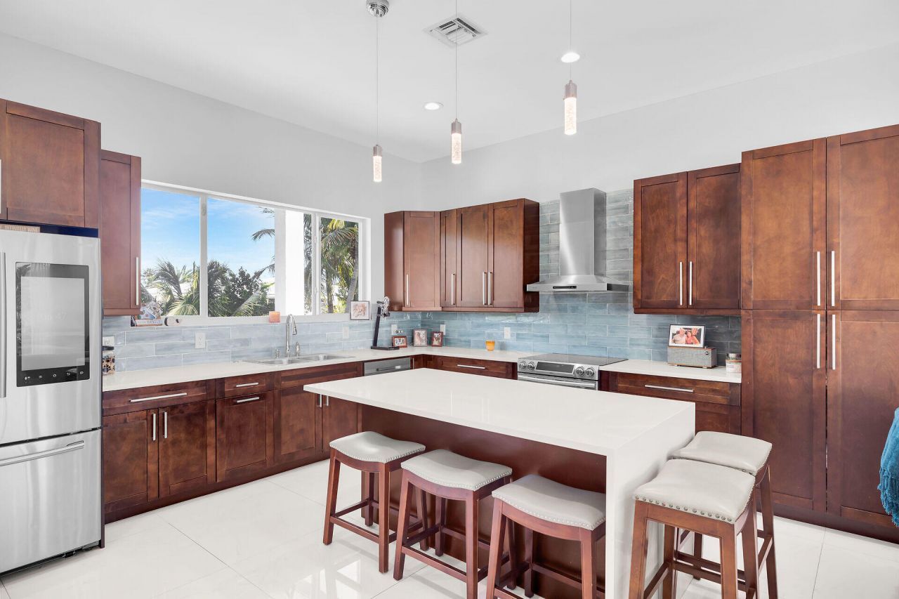 255 W Seaview Circle, Duck, FL 33050 Photo