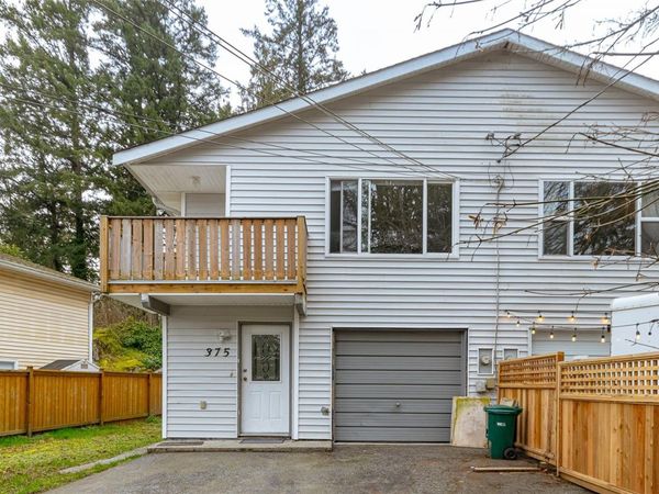 375 Kislingbury Lane, View Royal, BC V8X 2L5