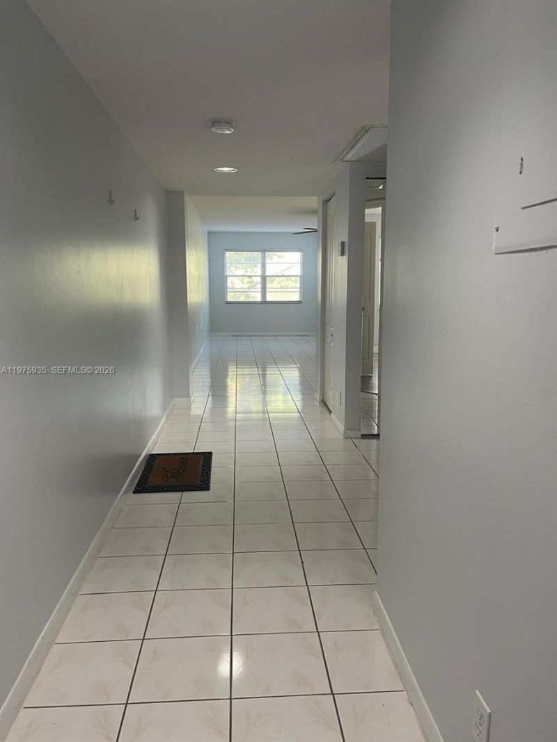 1110 SW 125th Ave, Unit 202M, Pembroke Pines, FL 33027 Photo