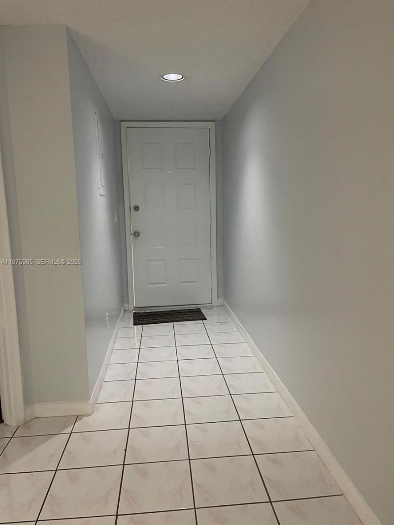 1110 SW 125th Ave, Unit 202M, Pembroke Pines, FL 33027 Photo