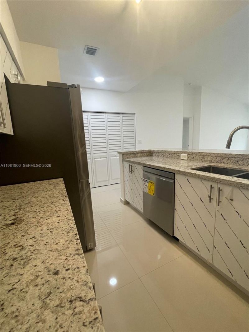 14728 Balgowan Rd, Miami Lakes, FL 33016 Photo