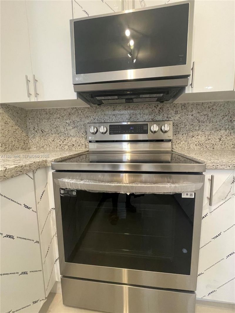 14728 Balgowan Rd, Miami Lakes, FL 33016 Photo