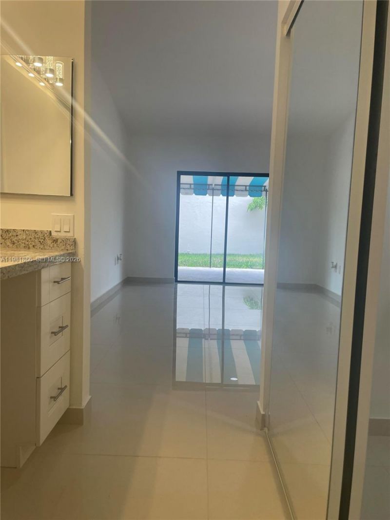 14728 Balgowan Rd, Miami Lakes, FL 33016 Photo