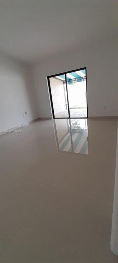 14728 Balgowan Rd, Miami Lakes, FL 33016 Photo