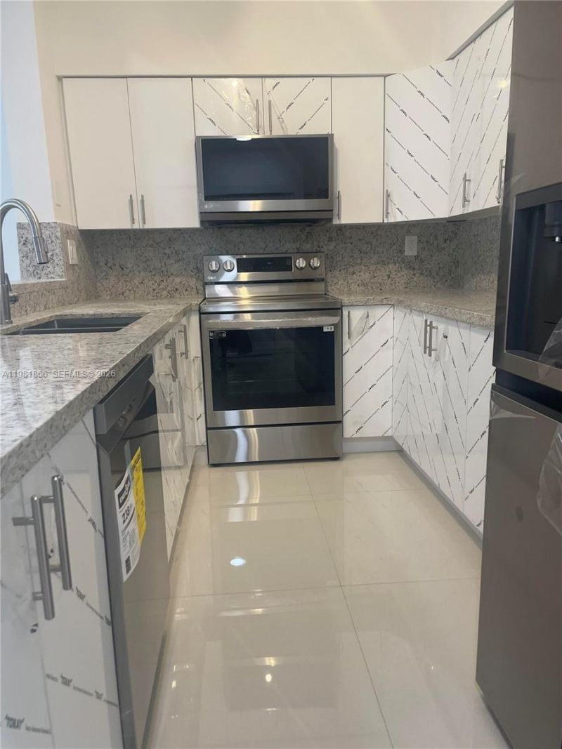 14728 Balgowan Rd, Miami Lakes, FL 33016 Photo