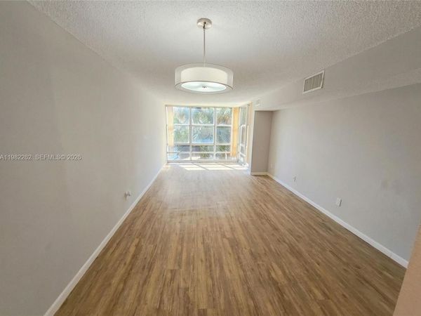 210 172nd St , Unit 234, Sunny Isles Beach, FL 33160