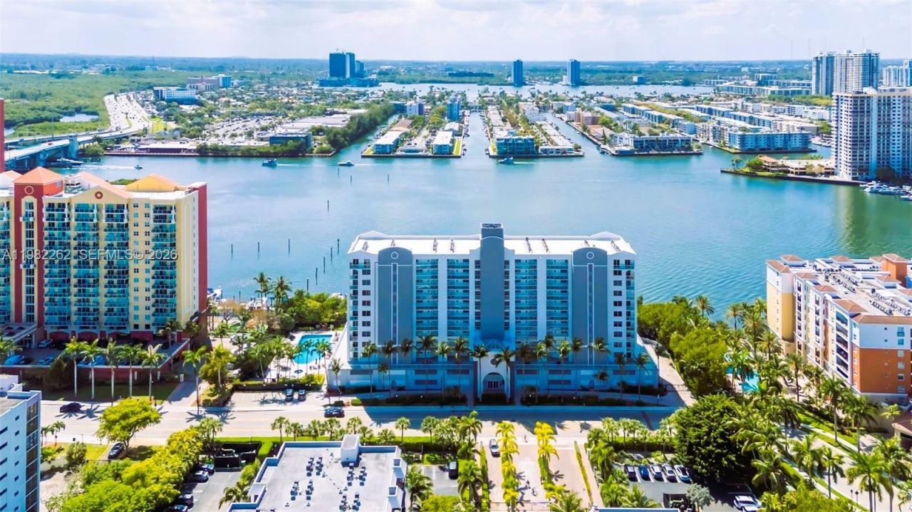 210 172nd St , Unit 234, Sunny Isles Beach, FL 33160 Photo