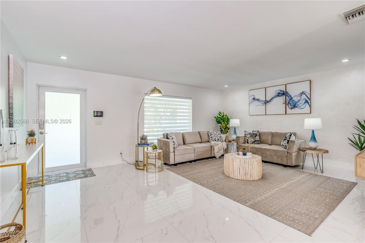 4212 Van Buren St , Hollywood, FL 33021 Photo