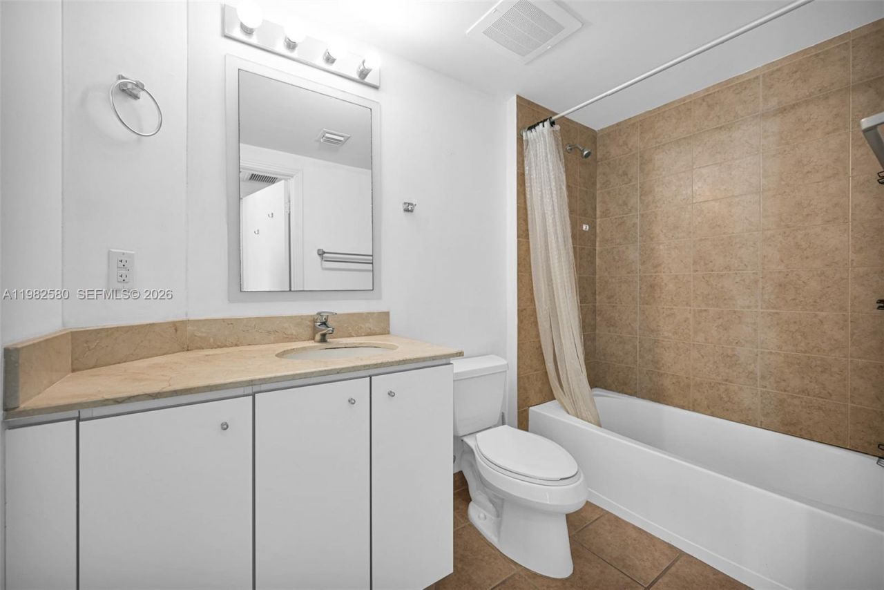 9055 SW 73rd Ct , Unit 1104, Miami, FL 33156 Photo