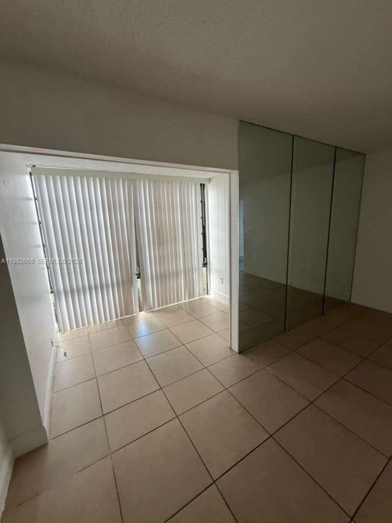 9723 Hammocks Blvd , Unit 108, Miami, FL 33196 Photo