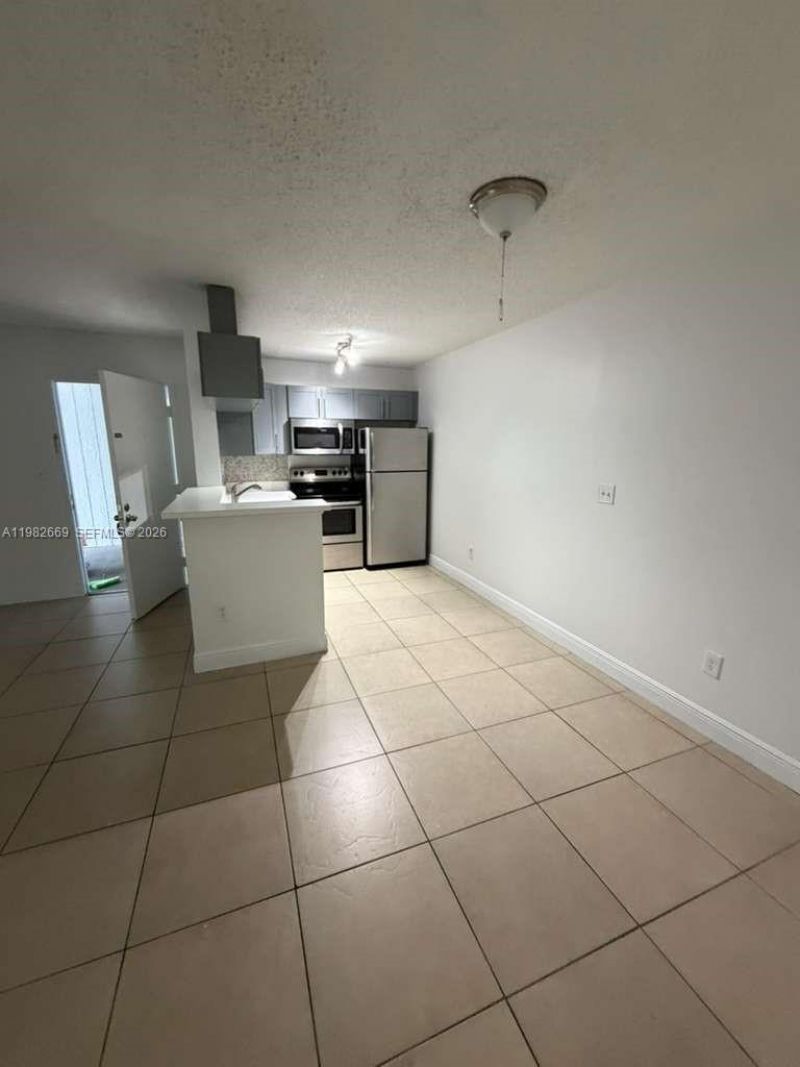 9723 Hammocks Blvd , Unit 108, Miami, FL 33196 Photo