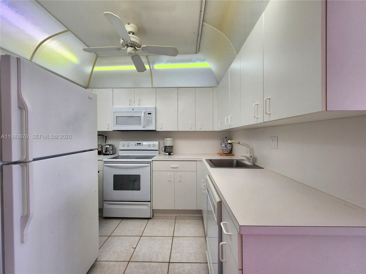 3725 S Ocean Dr, Unit 1619, Hollywood, FL 33019 Photo