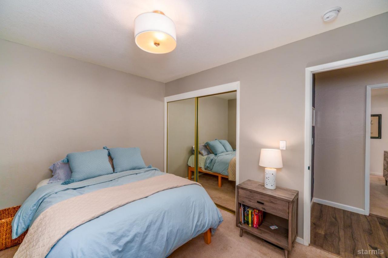 2293 Arizona Avenue, South Lake Tahoe, CA 96150 Photo