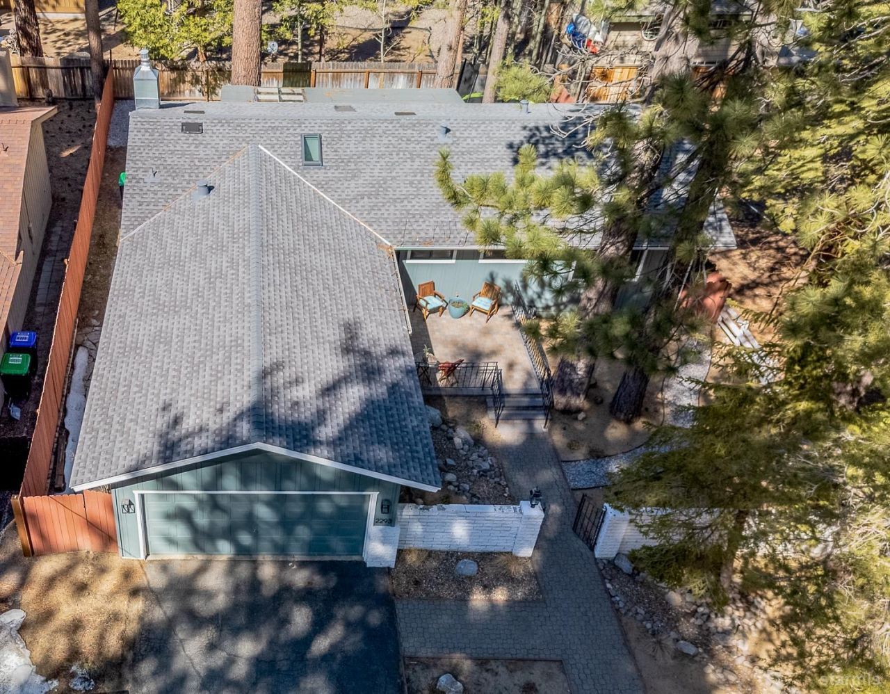 2293 Arizona Avenue, South Lake Tahoe, CA 96150 Photo