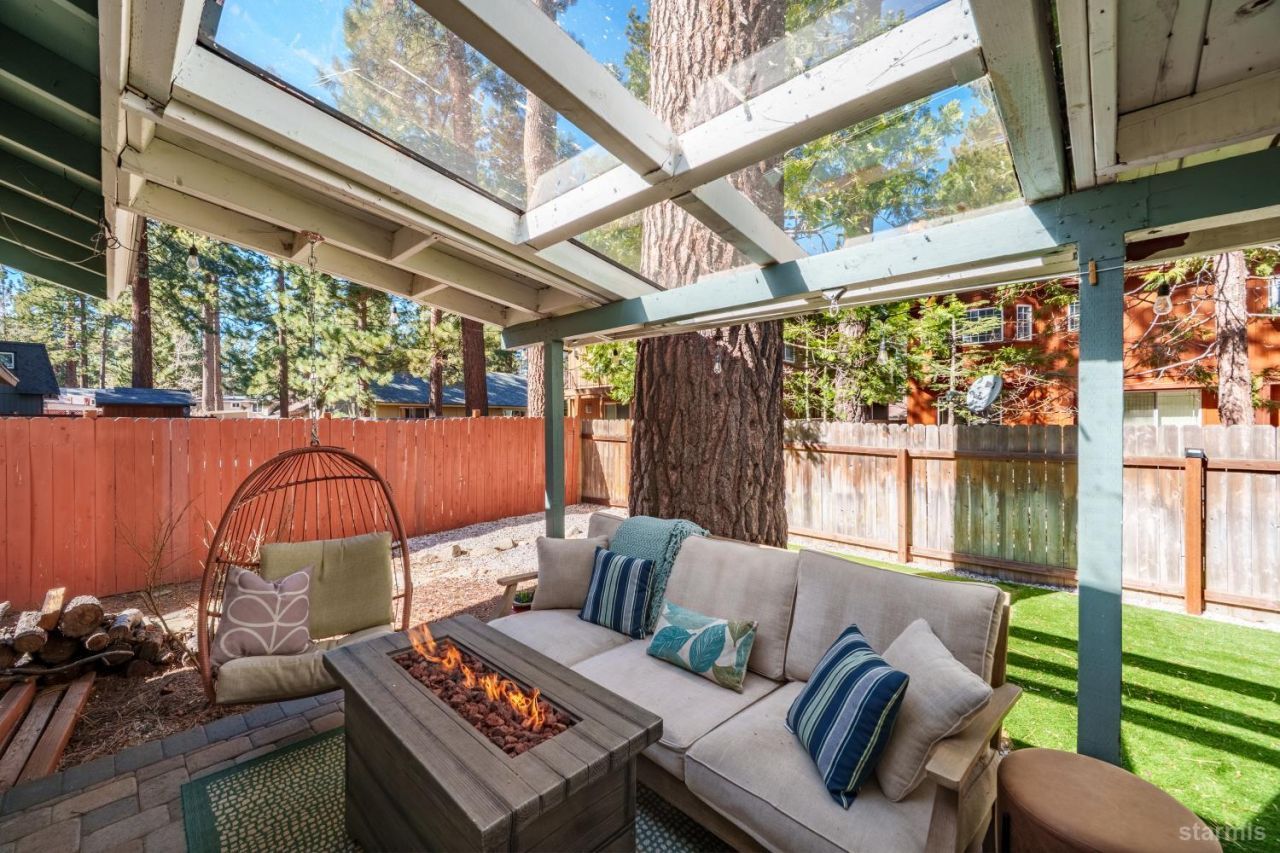 2293 Arizona Avenue, South Lake Tahoe, CA 96150 Photo