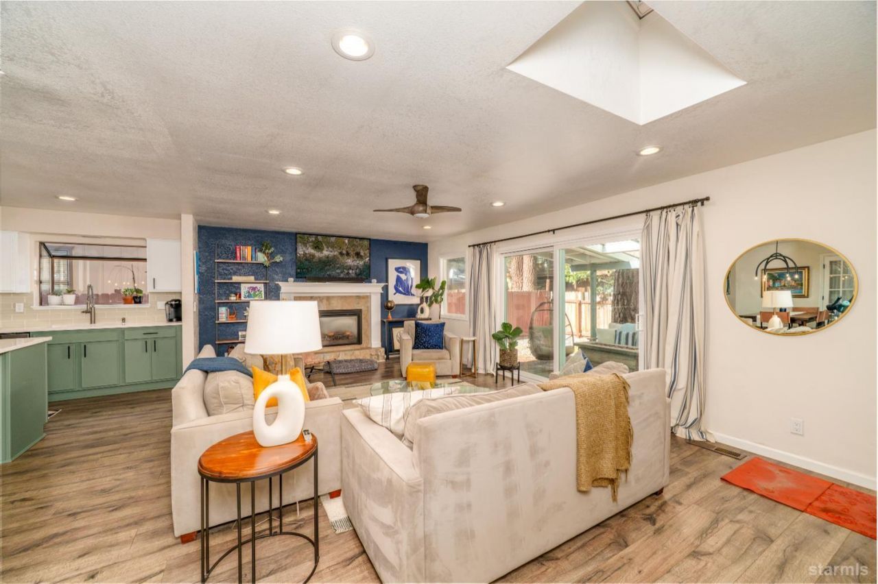 2293 Arizona Avenue, South Lake Tahoe, CA 96150 Photo