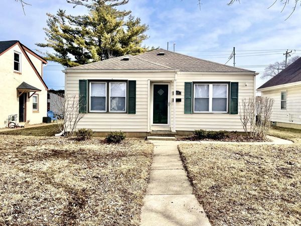 3526 N 77th STREET, Milwaukee, WI 53222