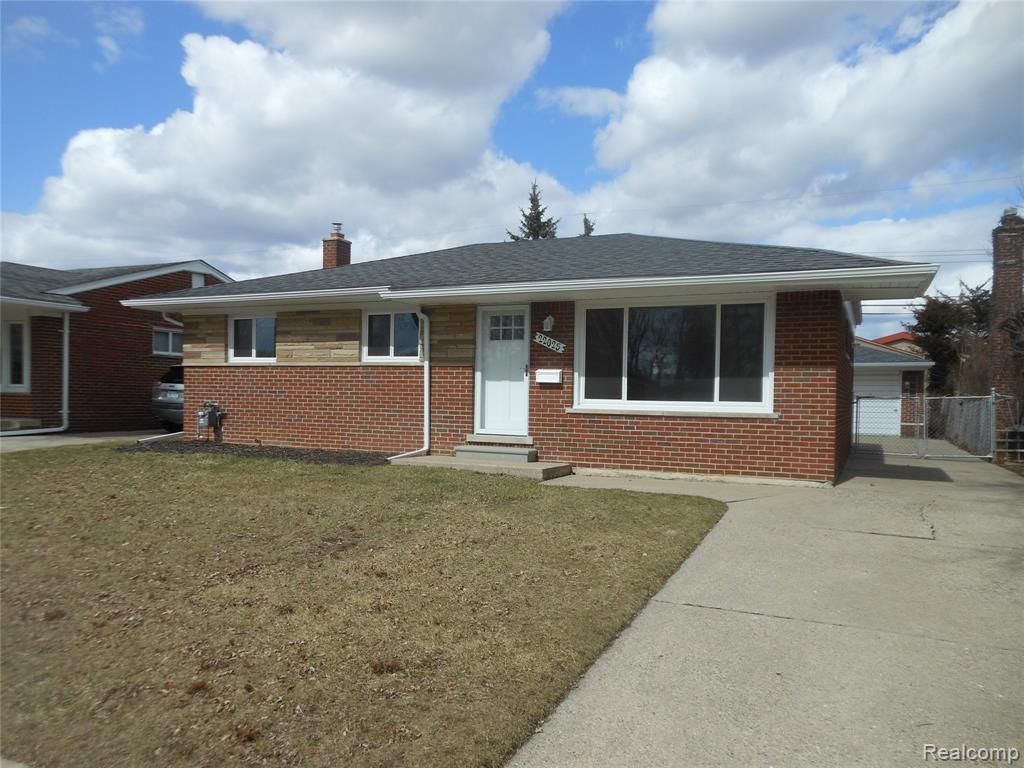 22025 Tanglewood Street , Saint Clair Shores, MI 48082 Main Photo