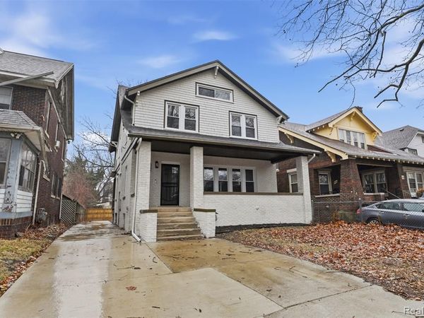 678 LAKEWOOD Street, Detroit, MI 48215