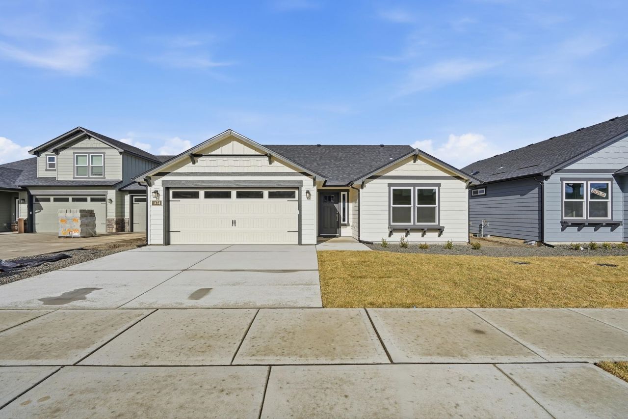 1474 W 67th Ave, Spokane, WA 99224 Main Photo