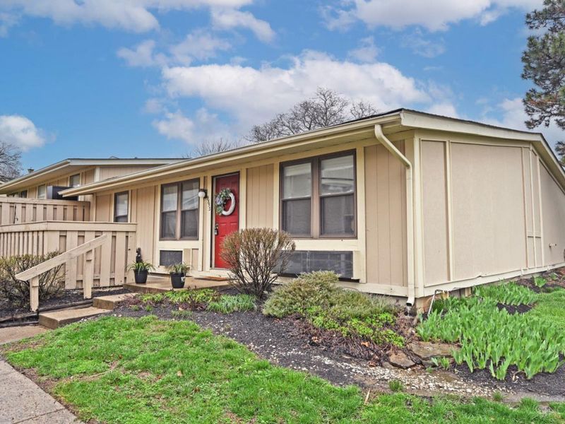 9553 Olde Woods Drive, West Chester, OH 45011 Photo 1