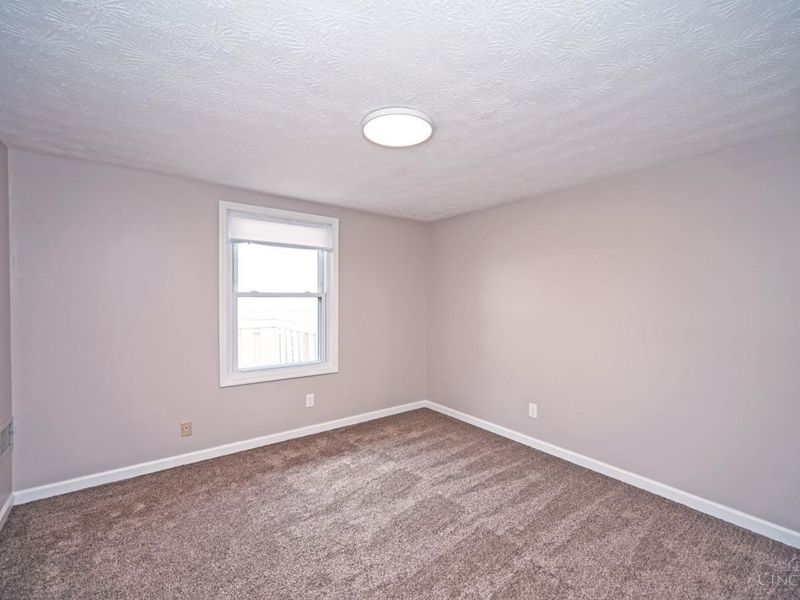 9553 Olde Woods Drive, West Chester, OH 45011 Photo 19