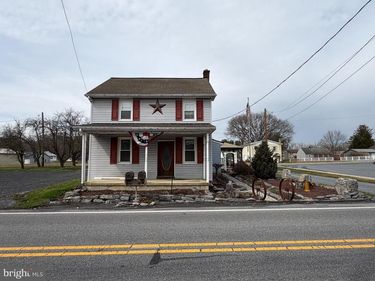 212 E CANAL STREET, HUMMELSTOWN, PA 17036