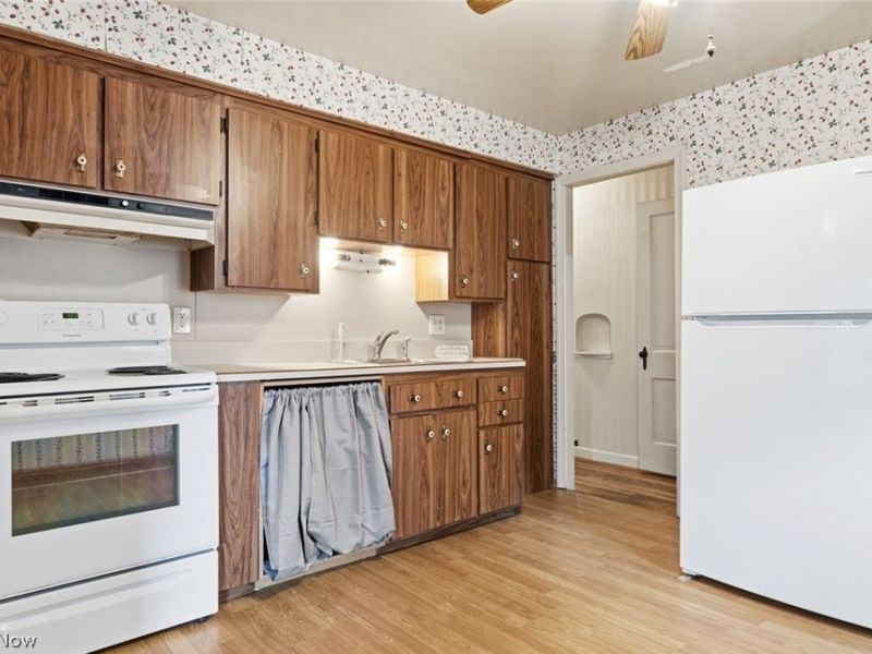 344 E 246th Street, Euclid, OH 44123 Photo 6