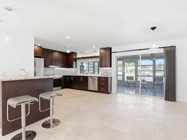 6537 CAPE HATTERAS WAY NE, Unit 4, ST PETERSBURG, FL 33702