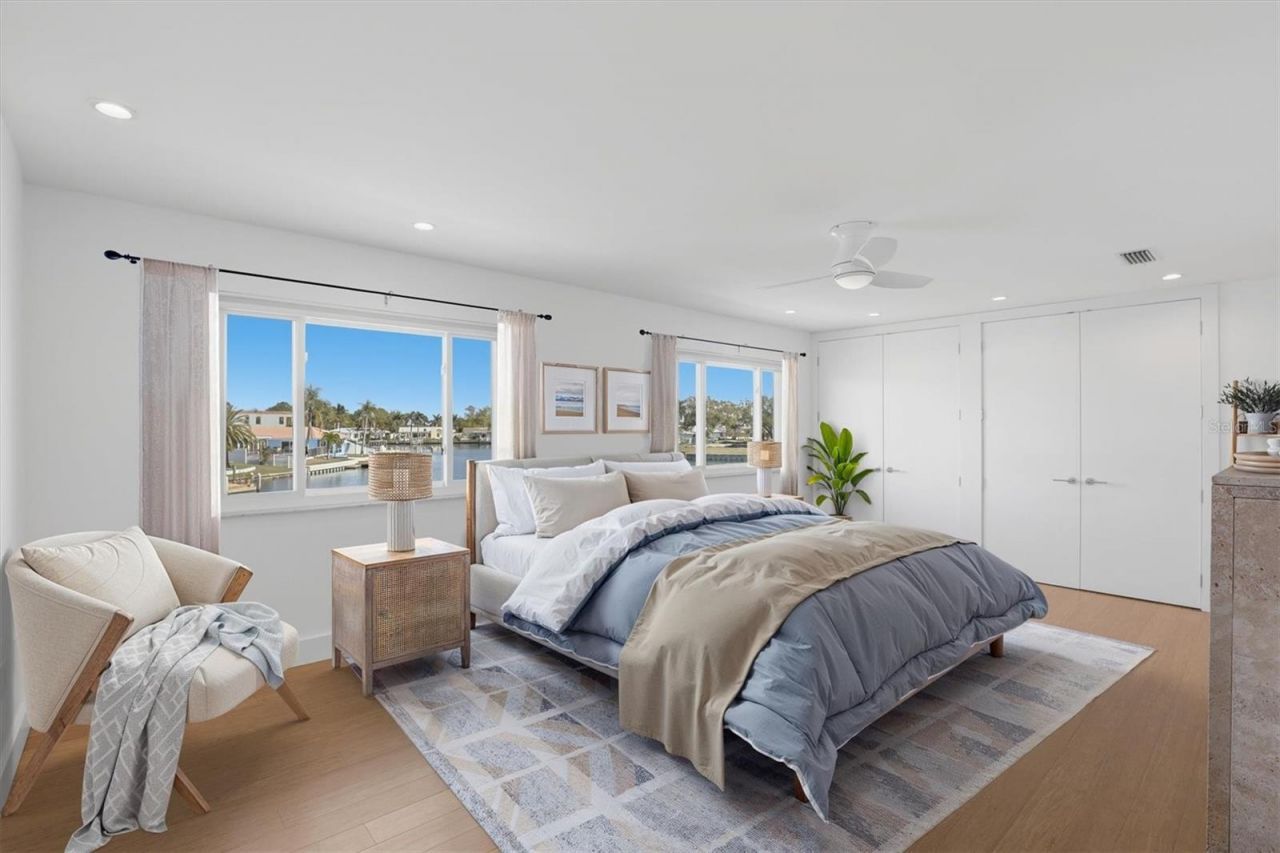 6537 Cape Hatteras Way Ne, Unit 4, Saint Petersburg, FL 33702 Photo