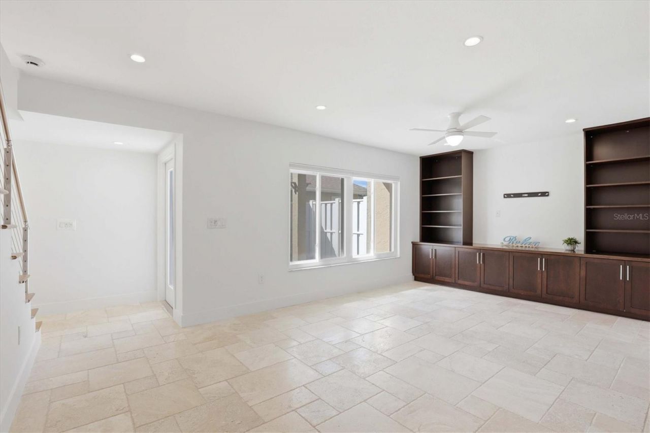 6537 Cape Hatteras Way Ne, Unit 4, Saint Petersburg, FL 33702 Photo