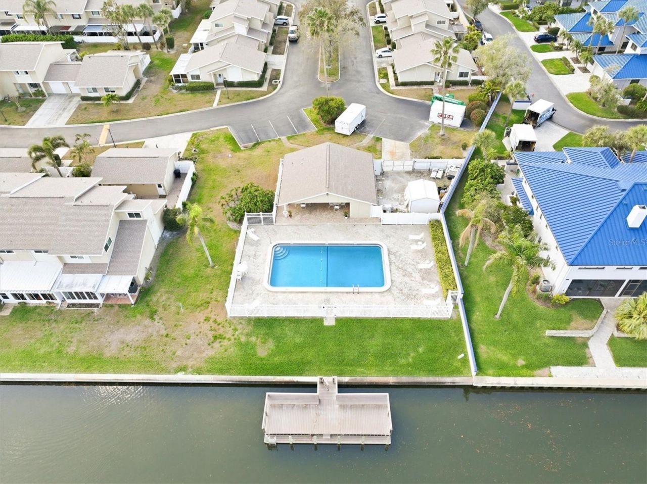 6537 Cape Hatteras Way Ne, Unit 4, Saint Petersburg, FL 33702 Photo