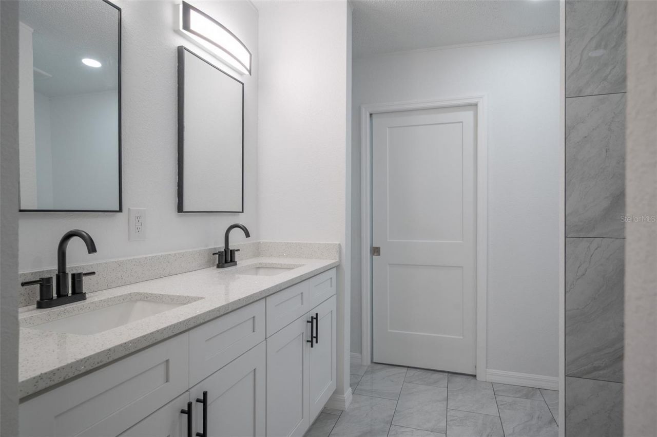 14327 NE 136th Place , Waldo, FL 32694 Photo