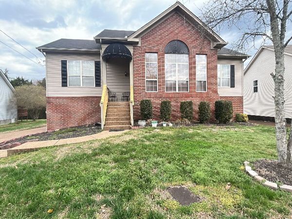 3777 Seasons Dr, Antioch, TN 37013