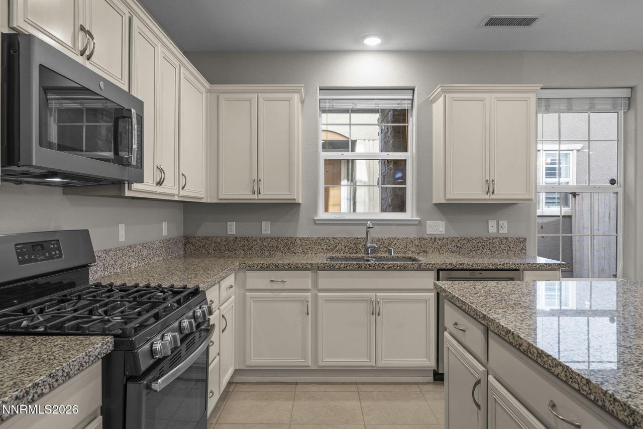 2032 Wind Ranch Road, Unit B, Reno, NV 89521 Photo