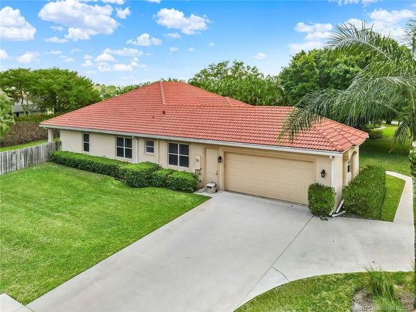 1106 SW Thoreau Court, Palm City, FL 34990