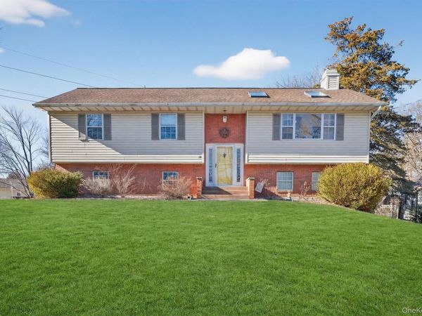 13 Timberline Drive , Poughkeepsie, NY 12603