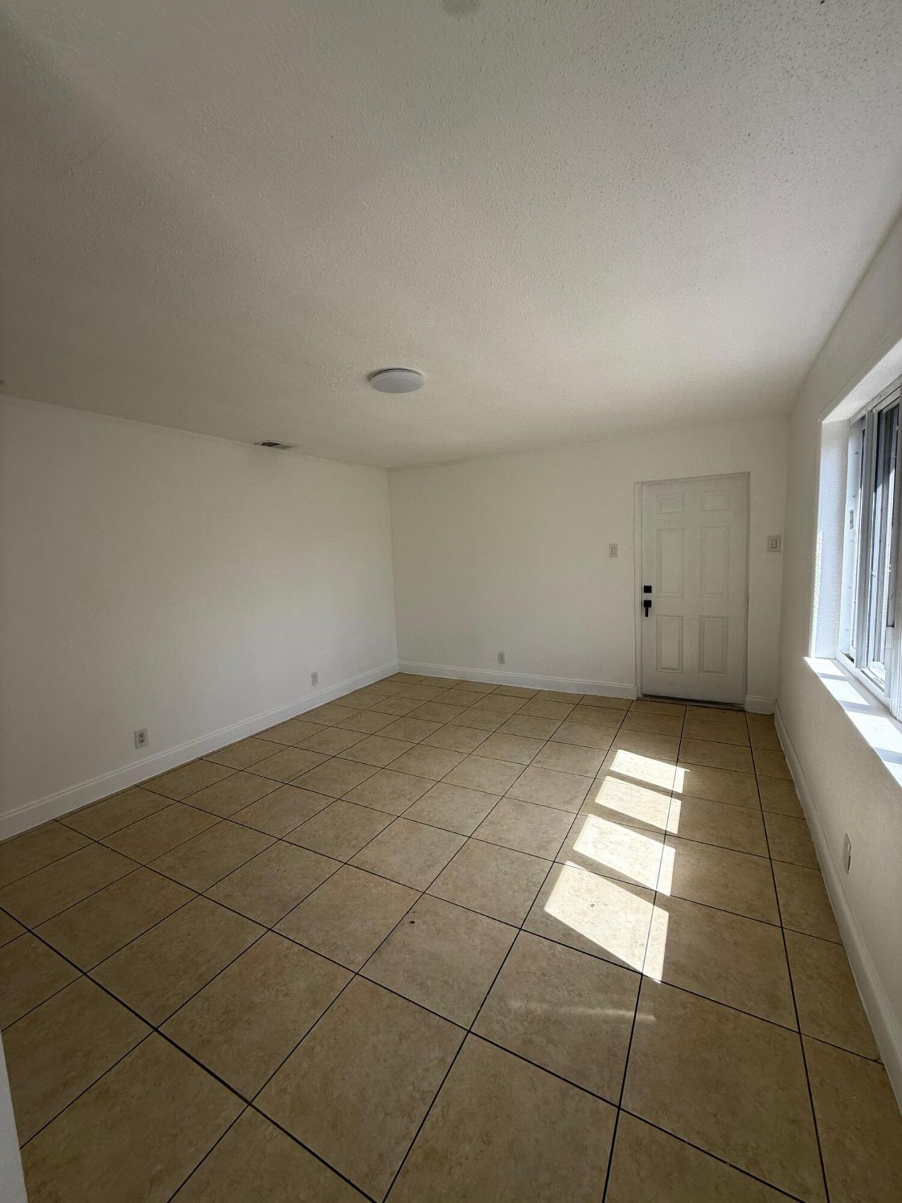 6230 NW 18th Court, Sunrise, FL 33313 Photo