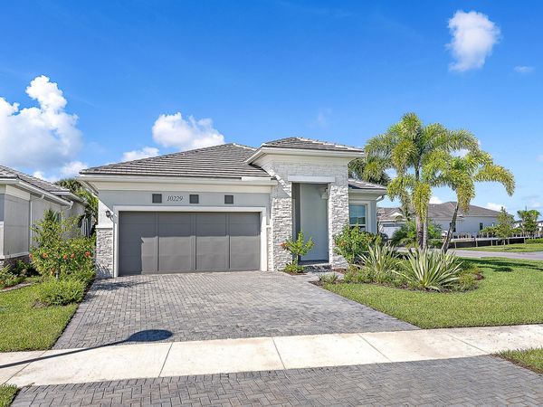 10229 Riverstone Way, Palm Beach Gardens, FL 33412