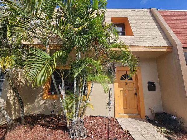5953 NW 24th Ct , Sunrise, FL 33313