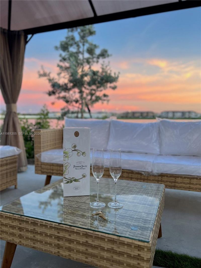 3328 W 114th Ter , Hialeah, FL 33018 Photo