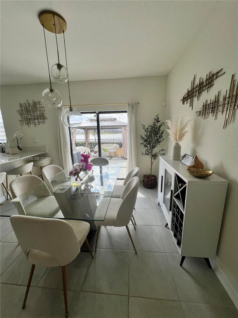 3328 W 114th Ter , Hialeah, FL 33018 Photo