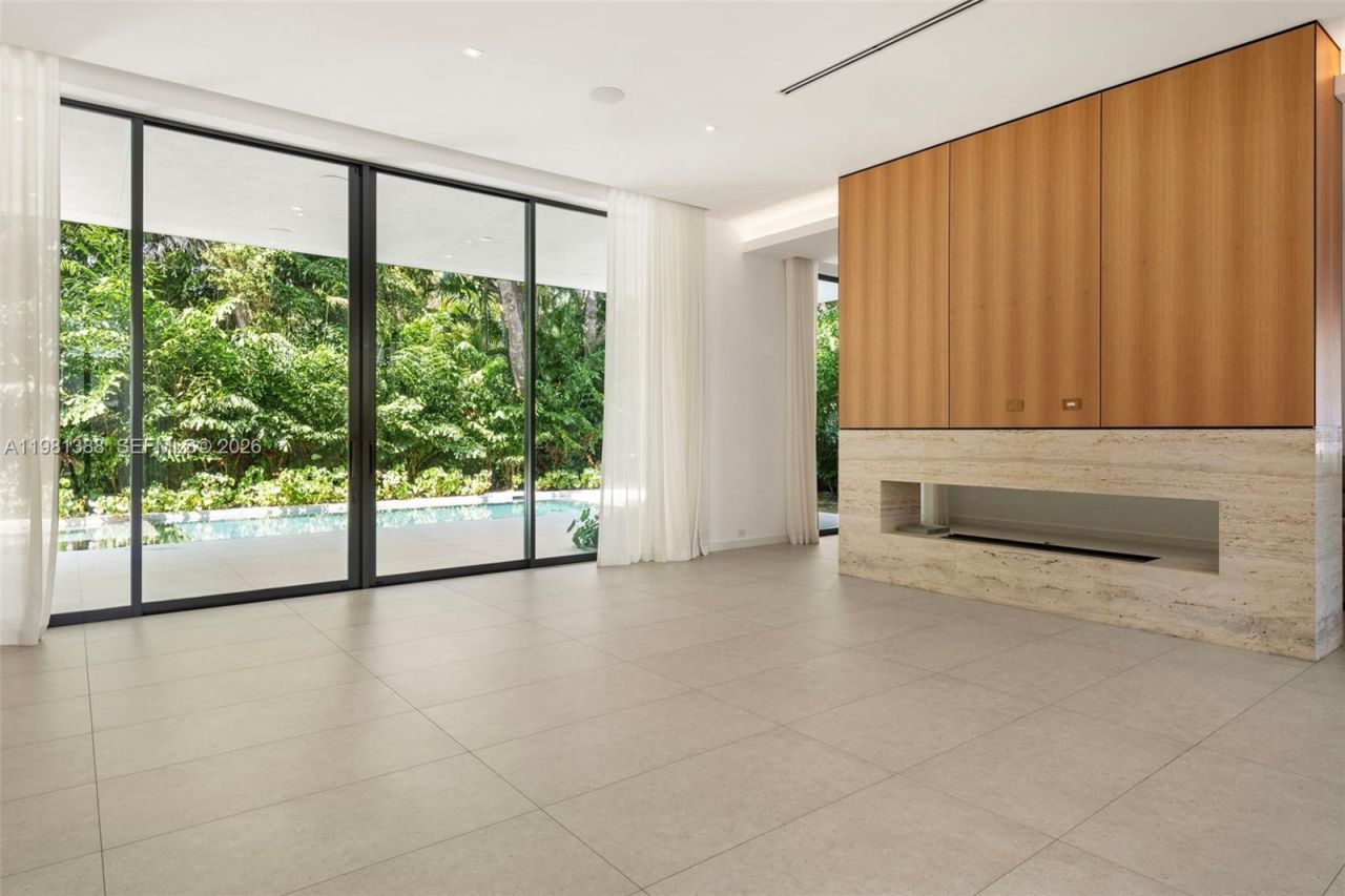 7700 SW 50th Ct , Miami, FL 33143 Photo