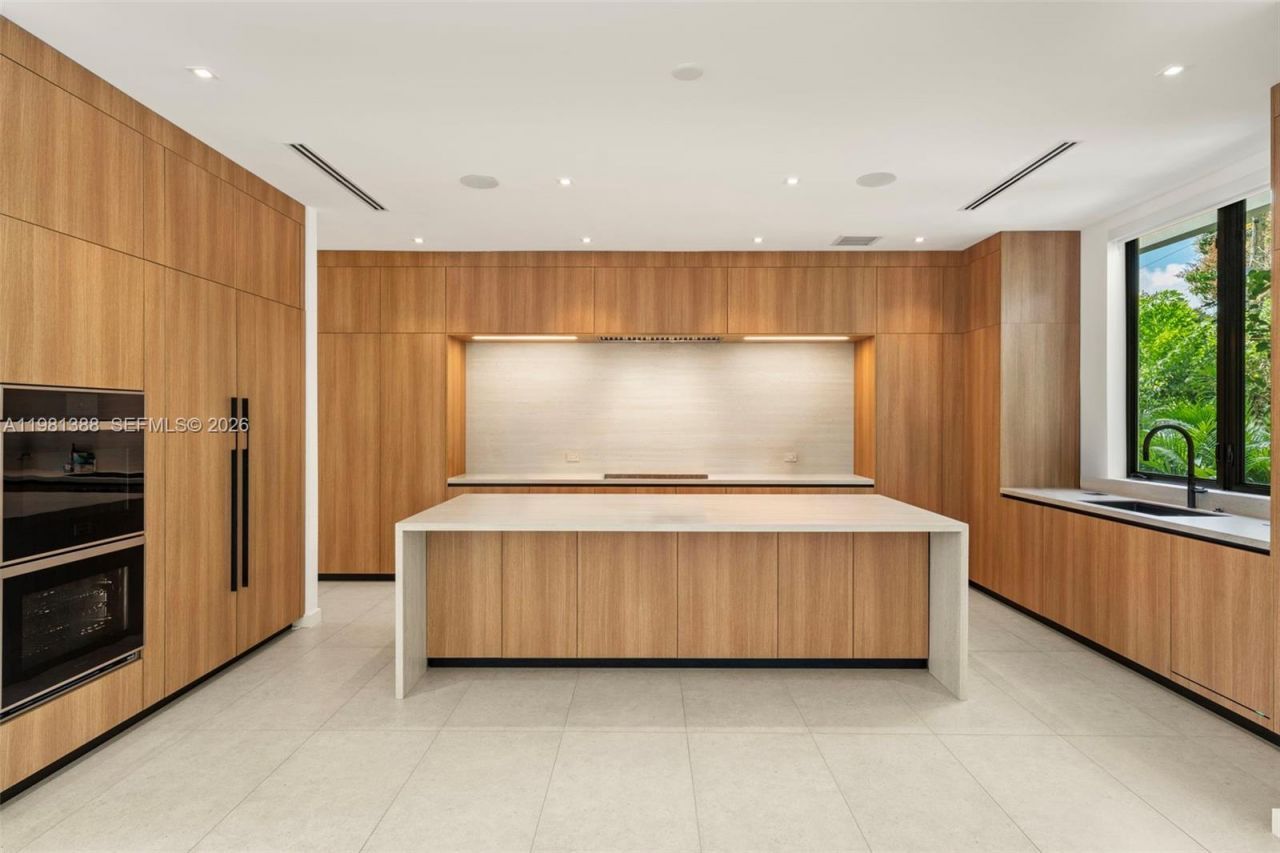 7700 SW 50th Ct , Miami, FL 33143 Photo