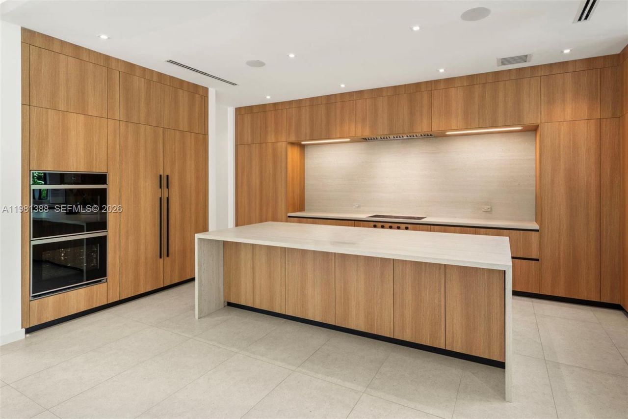 7700 SW 50th Ct , Miami, FL 33143 Photo