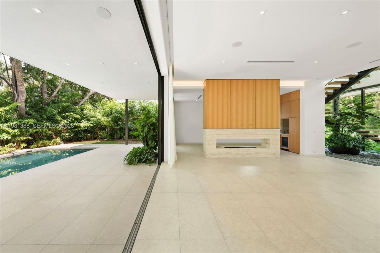 7700 SW 50th Ct , Miami, FL 33143 Photo