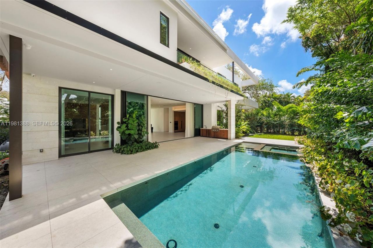 7700 SW 50th Ct , Miami, FL 33143 Photo