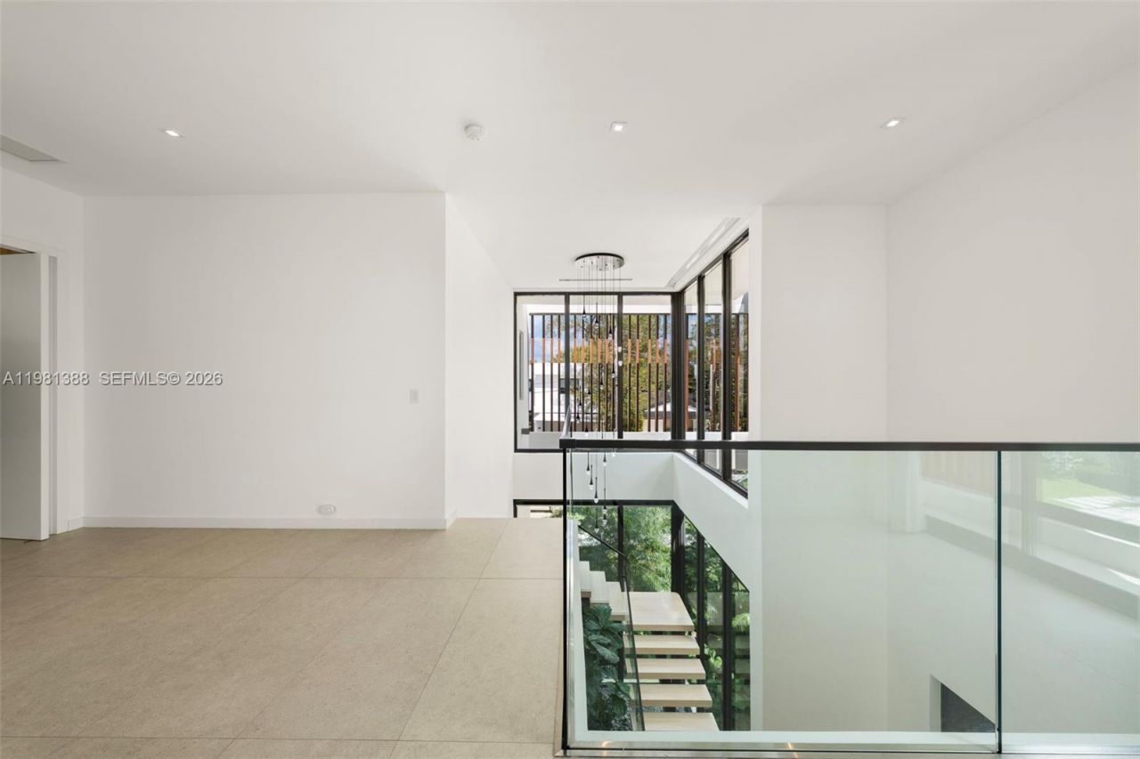 7700 SW 50th Ct , Miami, FL 33143 Photo