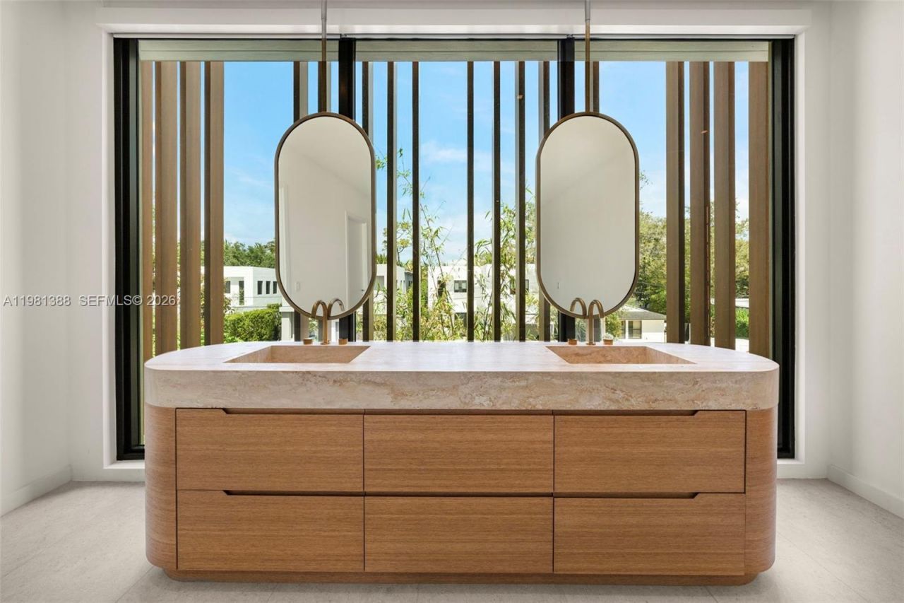 7700 SW 50th Ct , Miami, FL 33143 Photo