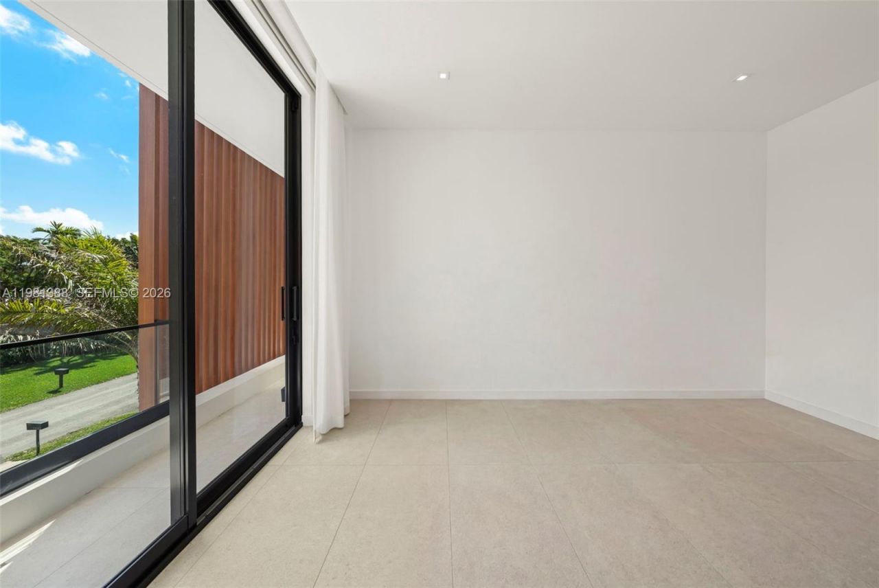 7700 SW 50th Ct , Miami, FL 33143 Photo